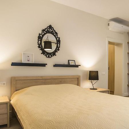 New Apartment In The Heart Of Riga 2 Luaran gambar